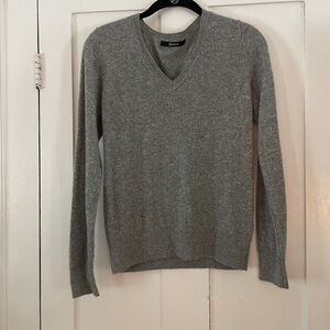 Quince Gray V-Neck Sweater Soft Knit